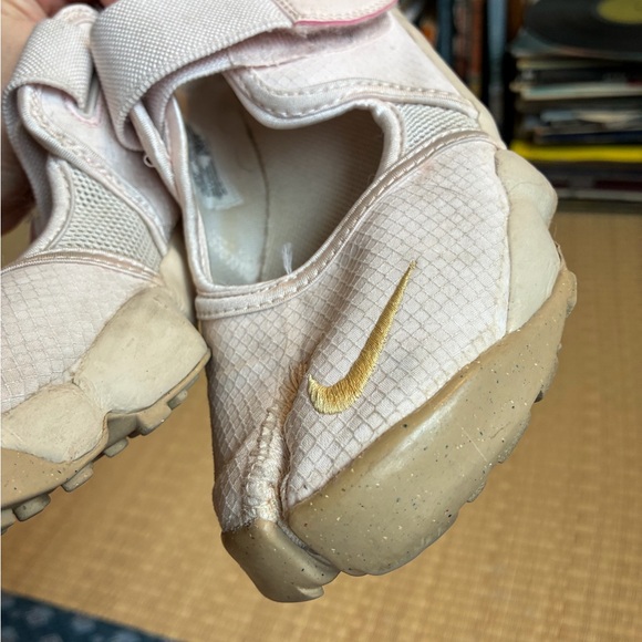 Pink Nike Air Rift tabis - Picture 4 of 9